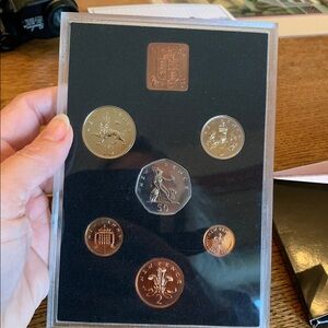 1971 UK Mint coin collection in box and plastic protective box